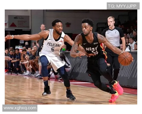 鹈鹕队主场大胜灰熊队，全队士气高昂